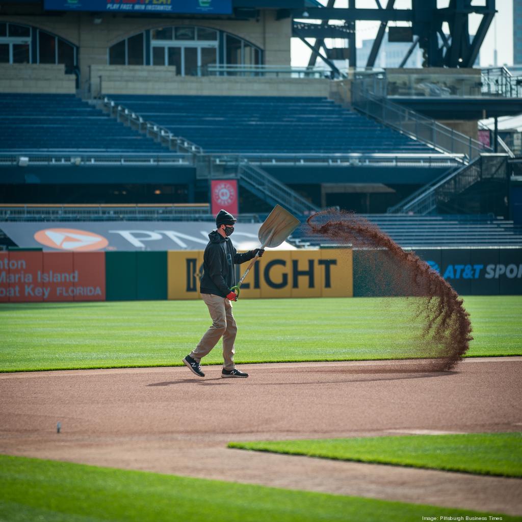 PNC Park: Pittsburgh Pirates  Baseball game outfits, Chicago