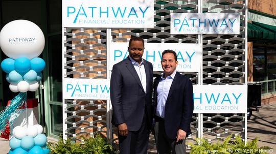 PathwayFinancialRibbonCutting2021HeirloomPhotoCompany 23