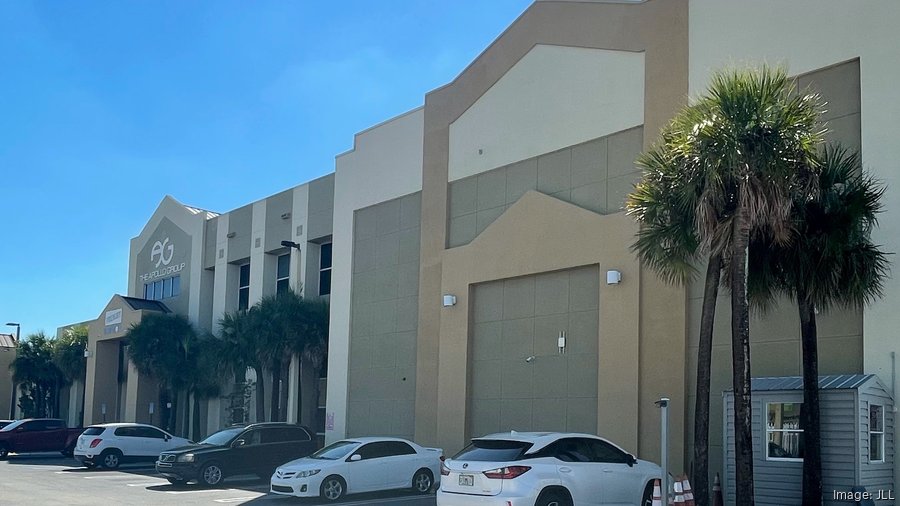 Apollo Group sells MiamiDade headquarters warehouse to Ivy Realty