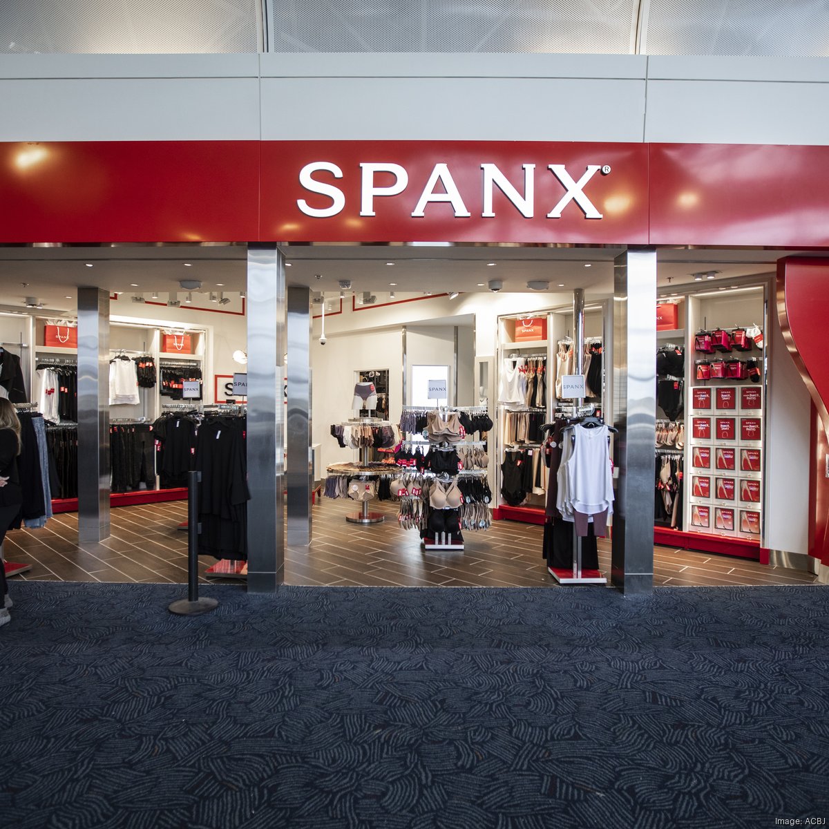 Spanx opens shop at Milwaukee Mitchell International Airport: Slideshow -  Milwaukee Business Journal