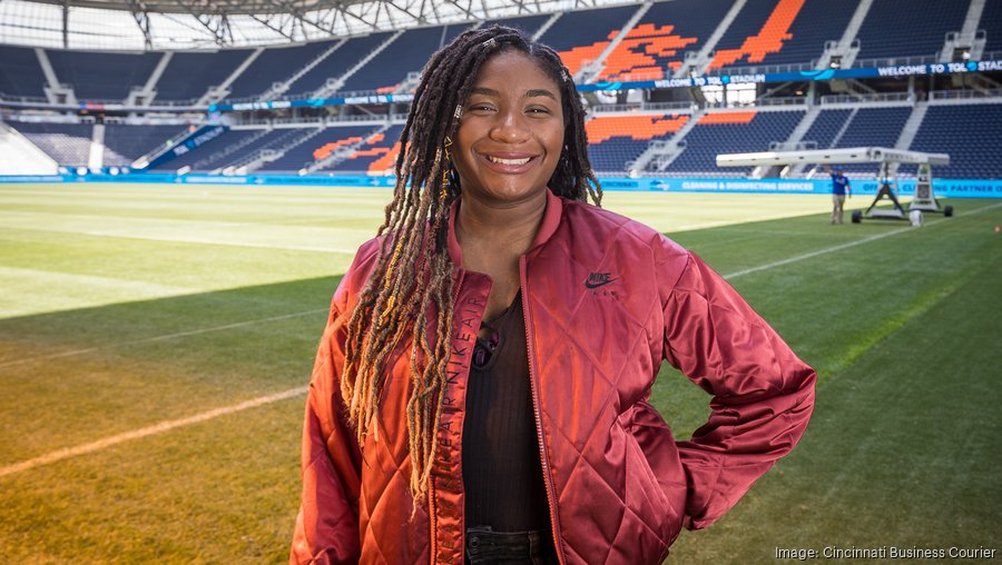 Kailah Ware pays tribute to her community with FCC stadium art ...