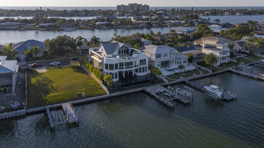 Tom Brady May Be Buying Waterfront Mansion In Clearwater