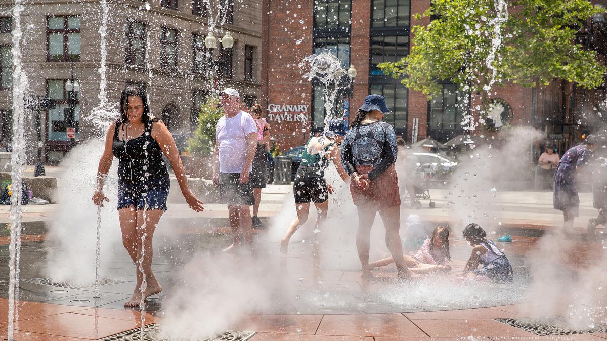 Scenes of the heat wave in downtown Boston (PHOTOS) Boston Business