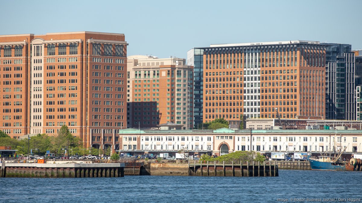Seaport Hotel workers to rally at Fidelity in support of unionization