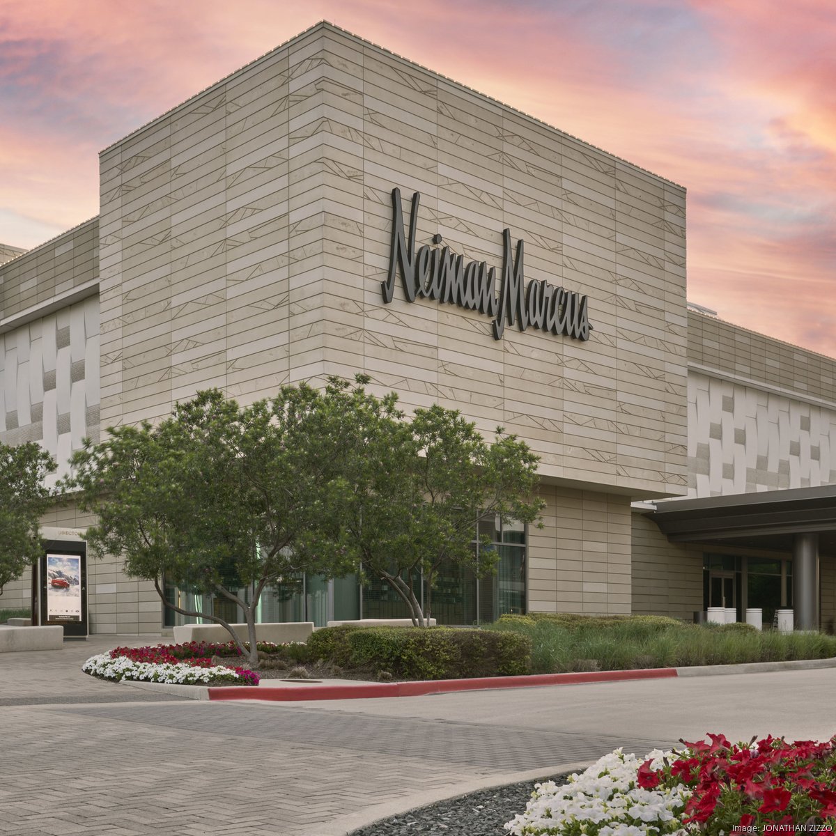 Neiman Marcus buys Seattle tech company that helps it blend stores