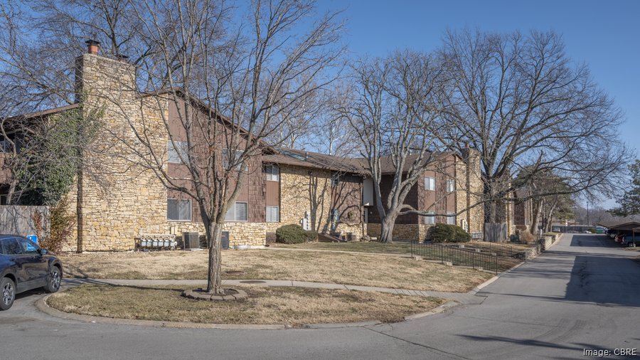 Prairie Pines in Shawnee, Kenilworth in Prairie Village sell for 105M