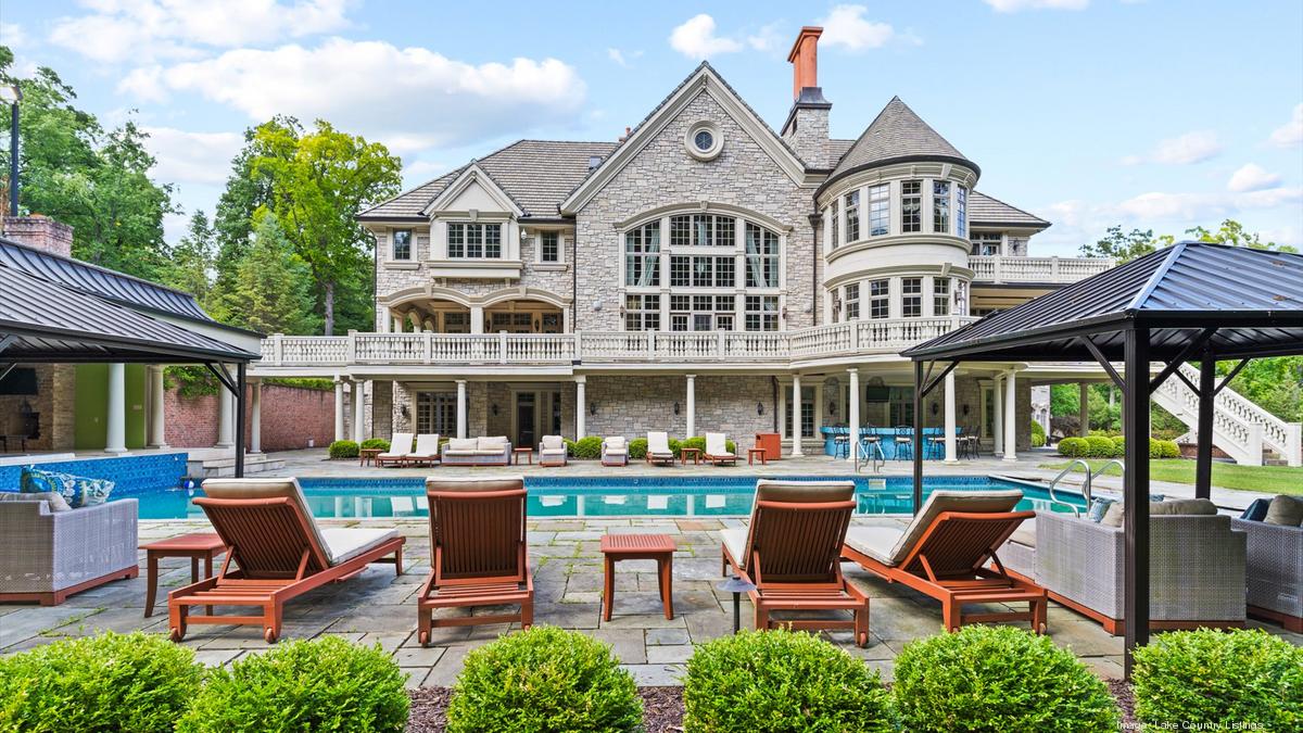 Massive Delafield home with indoor and outdoor pools hits market for 3