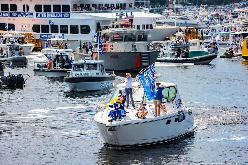 Boat parade: How the Lightning and fans celebrated in downtown Tampa