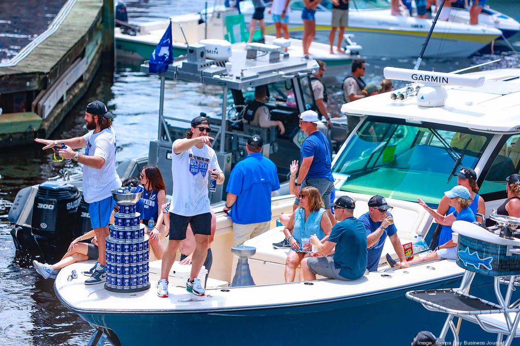 The Buccaneers Super Bowl boat parade in 3 minutes 