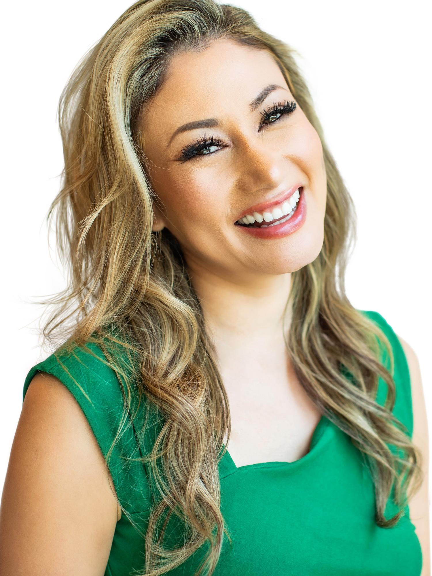 Elizabeth La Riva People on The Move Pacific Business News