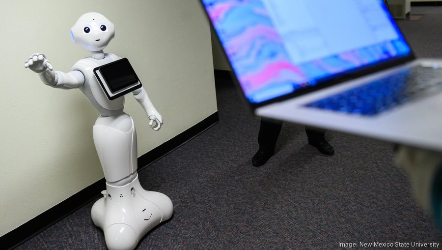 2 New Mexicans to Know and a robot: Meet Briana H. Zamora of the New ...