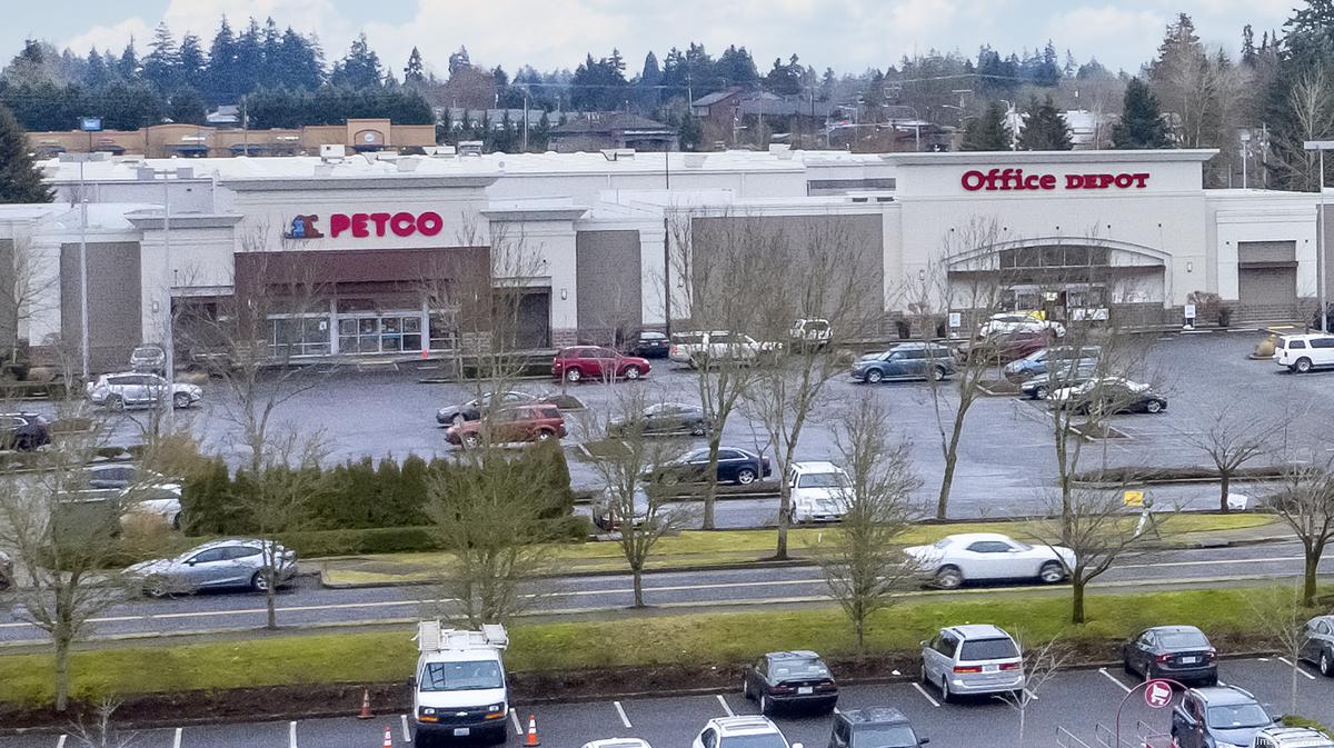 Vancouver 'power center' with Petco, other shops sells for nearly $29M -  Portland Business Journal