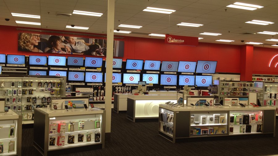 Target Screen Shoping The electronics department at Target's Minnetonka store was recently ...
