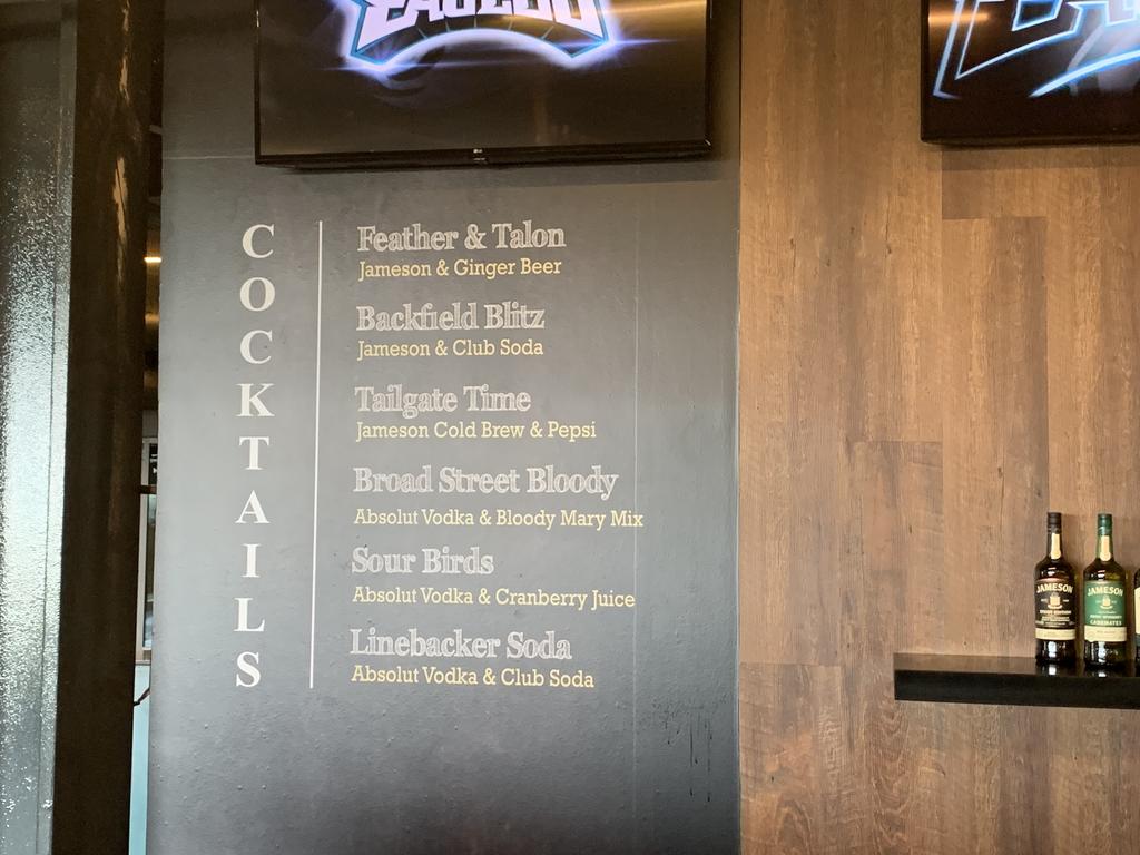 Philadelphia Eagles add $5,500 membership lounge, new whiskey bar for 2021  season - Philadelphia Business Journal