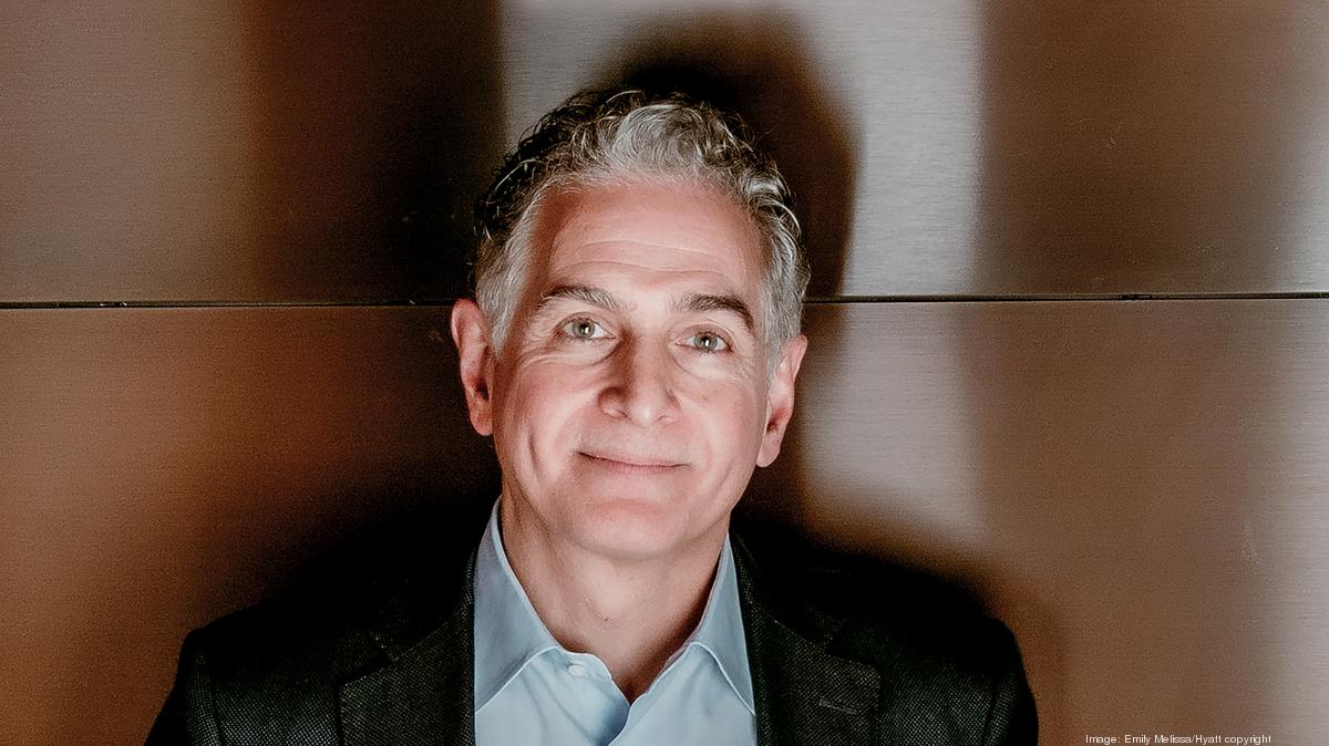 Hyatt buying Apple Leisure Group from KKR and KSL Capital for 2.7B