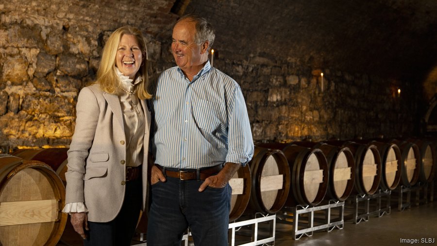 Hoffmann family to launch helicopter tourism business in Washington