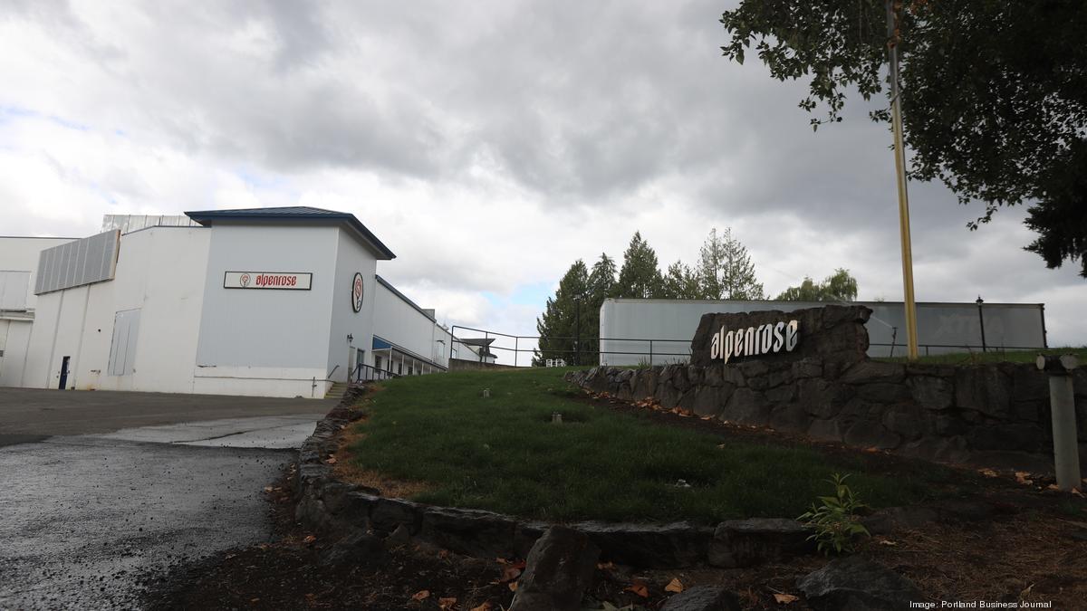 Duplexes, detached homes proposed for Alpenrose dairy campus Portland