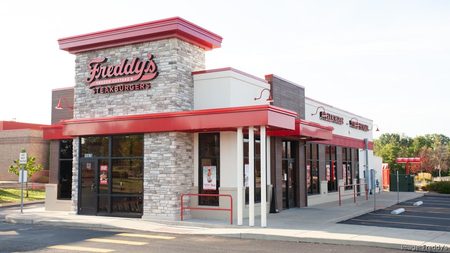 Freddy's Frozen Custard opens St. Louis-area location