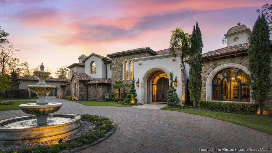 Texas Mansion with Three-Story Closet Lists for $7 Million – Robb