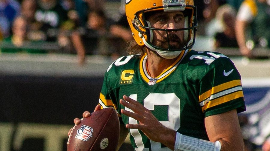 Photo: Packers vs Saints in the NFL opening game at TIAA Bank