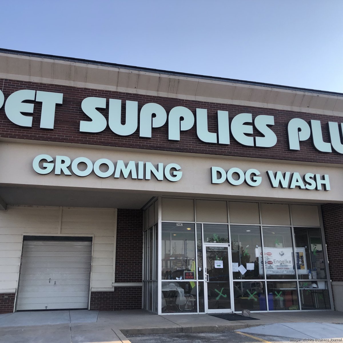 Pet Supplies Plus is headed to west Wichita in former Tad s Locker