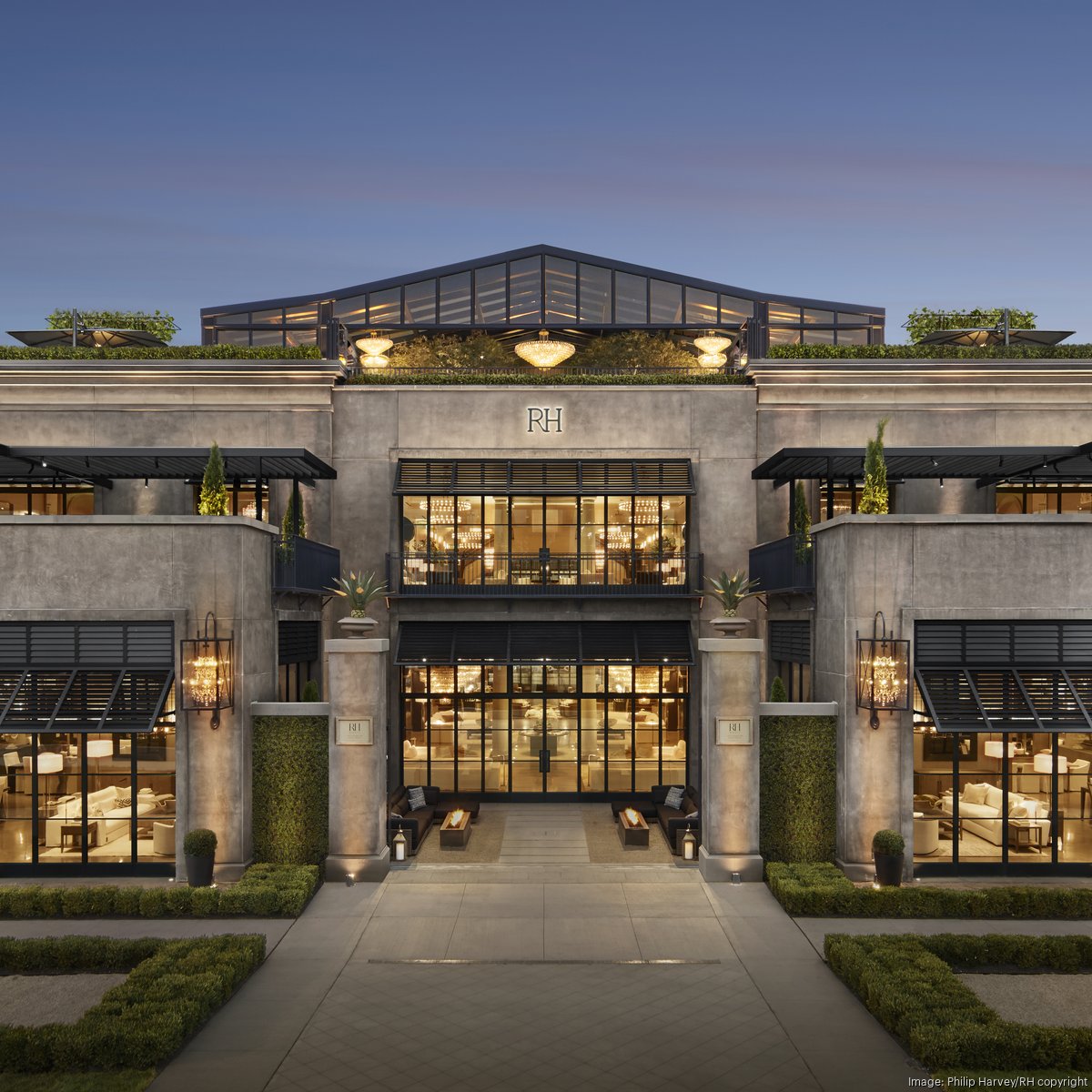 The District at Oakbrook Center