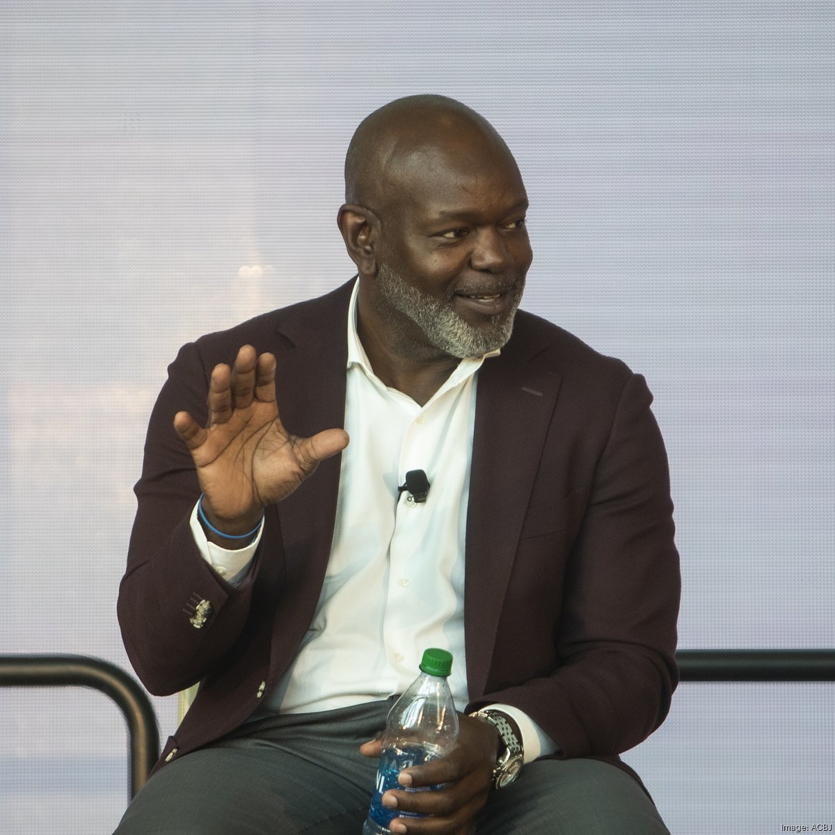 and NFL Legend Emmitt Smith Extend Partnership with Notable Live and  PROVA to Enhance Offerings with Live Virtual Events and Exclusive  Memorabilia