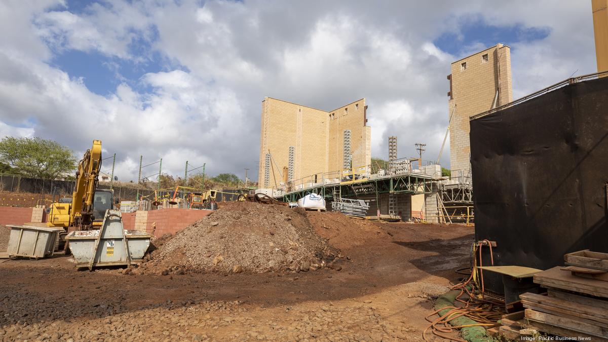 A peek at Diamond Head Theatre’s ‘favorite stage’ of construction ...