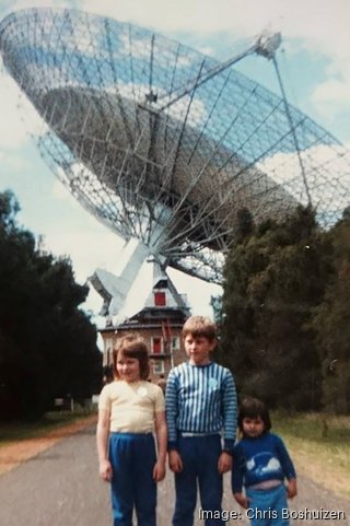 Chris Boshuizen aged 6 with sisters Rosemarie and Charmaine at Parkes Radio Telescope