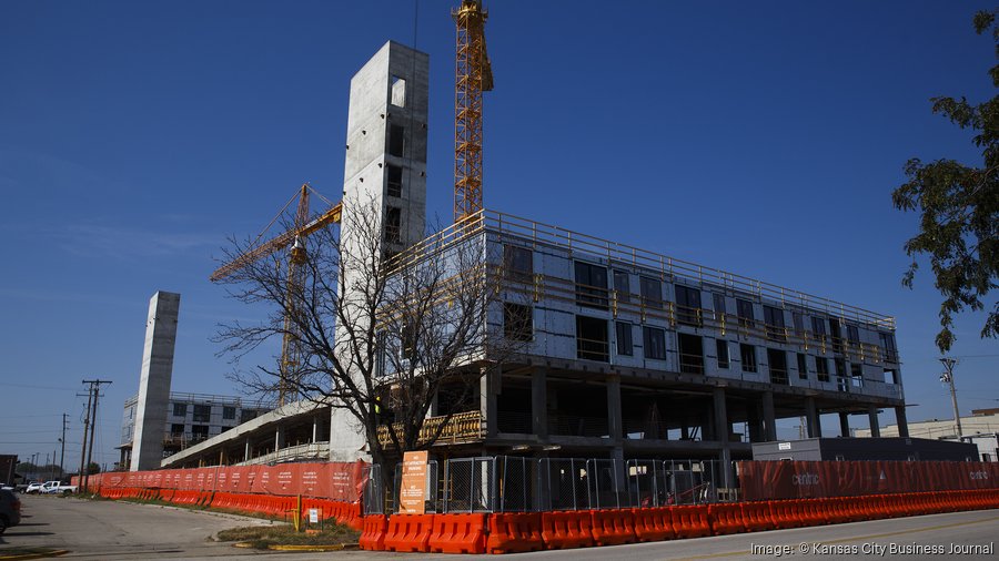 Sunflower Development, GSSW construction dawns for Oxbow apartments in