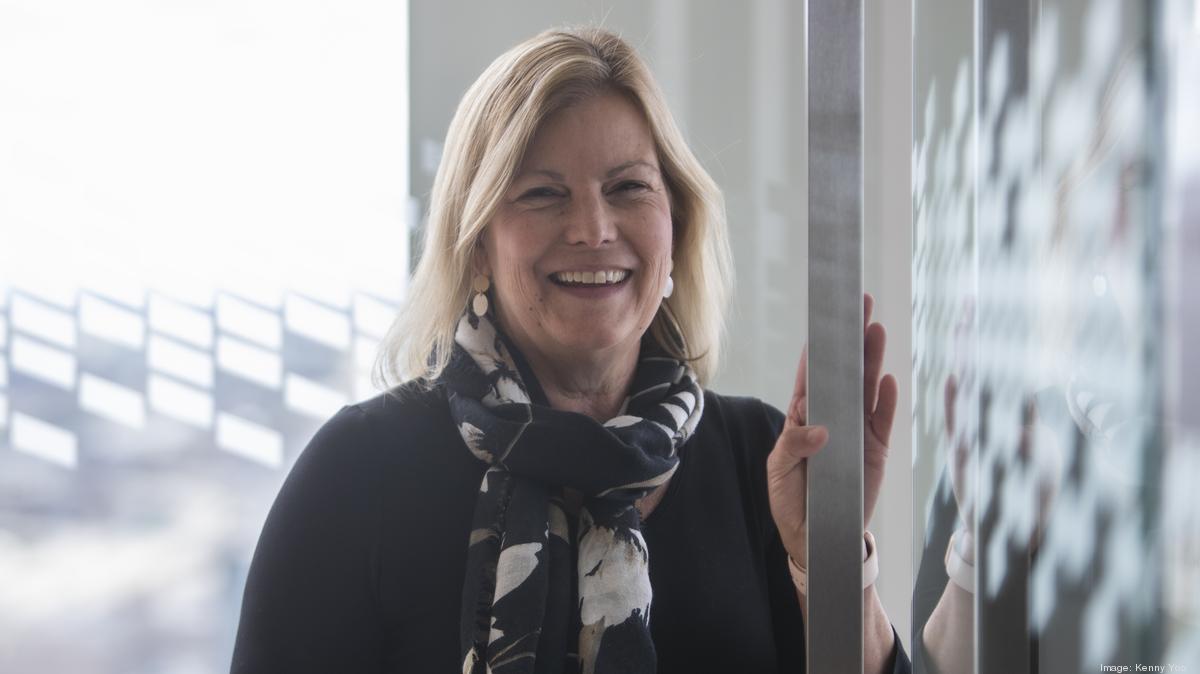 Leslie Dixon HR Awards — 'She's true north on culture' Milwaukee