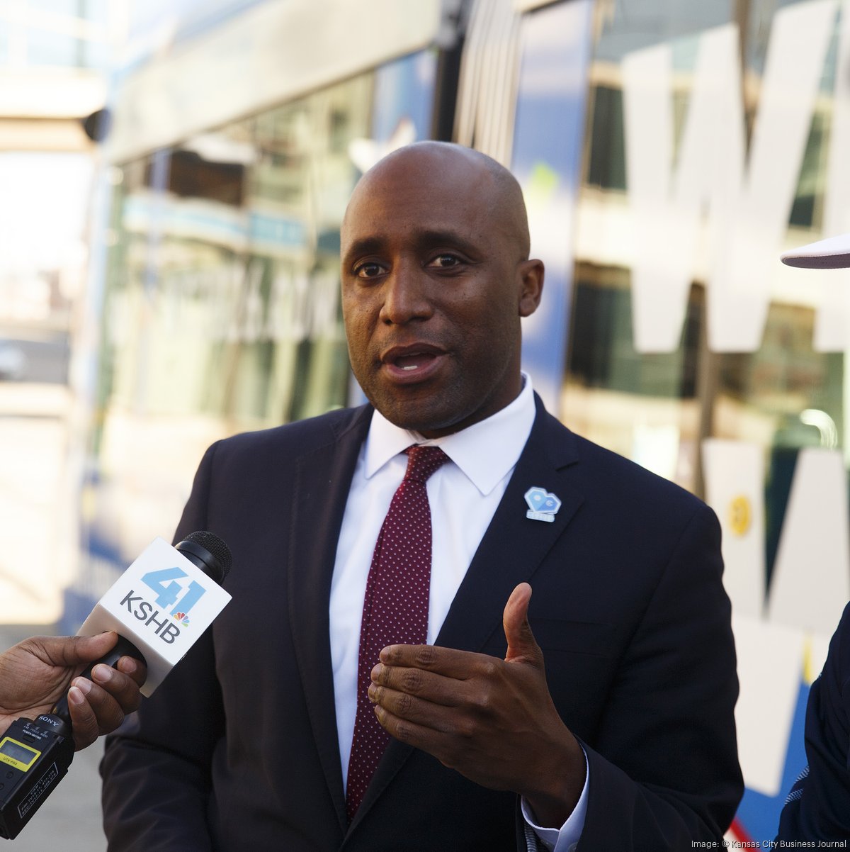 Lucas hopes to guide Kansas City to national infrastructure funds as  Accelerator for America's new co-chair - Kansas City Business Journal