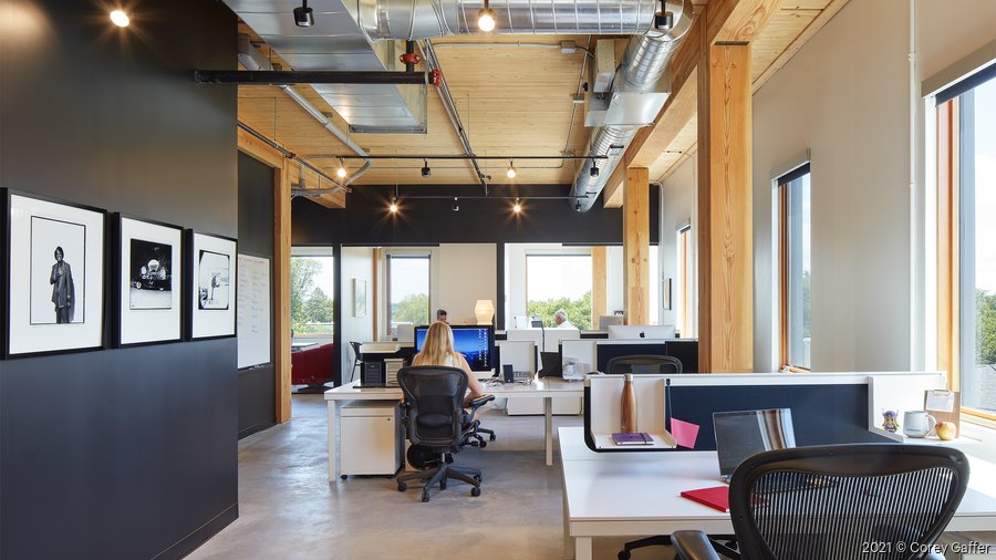 Flexible Office Space at Shin-Marunouchi Center Building