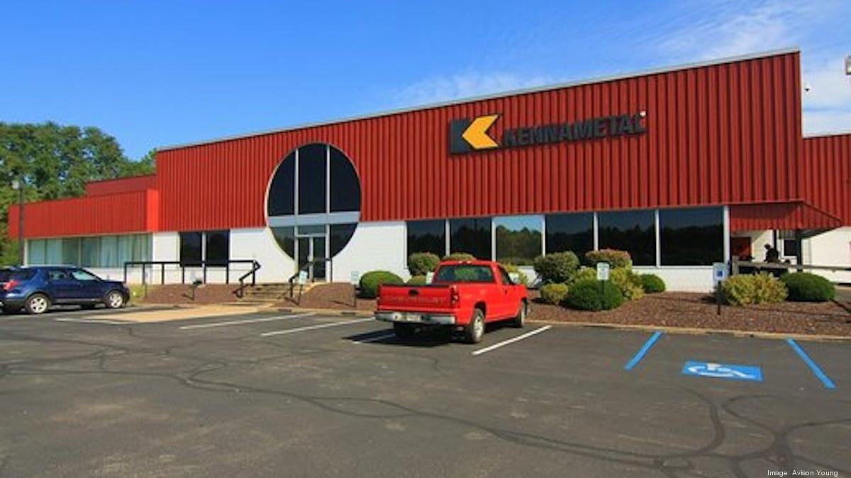 Kennametal to remain in distribution warehouse on Cleveland's West Side