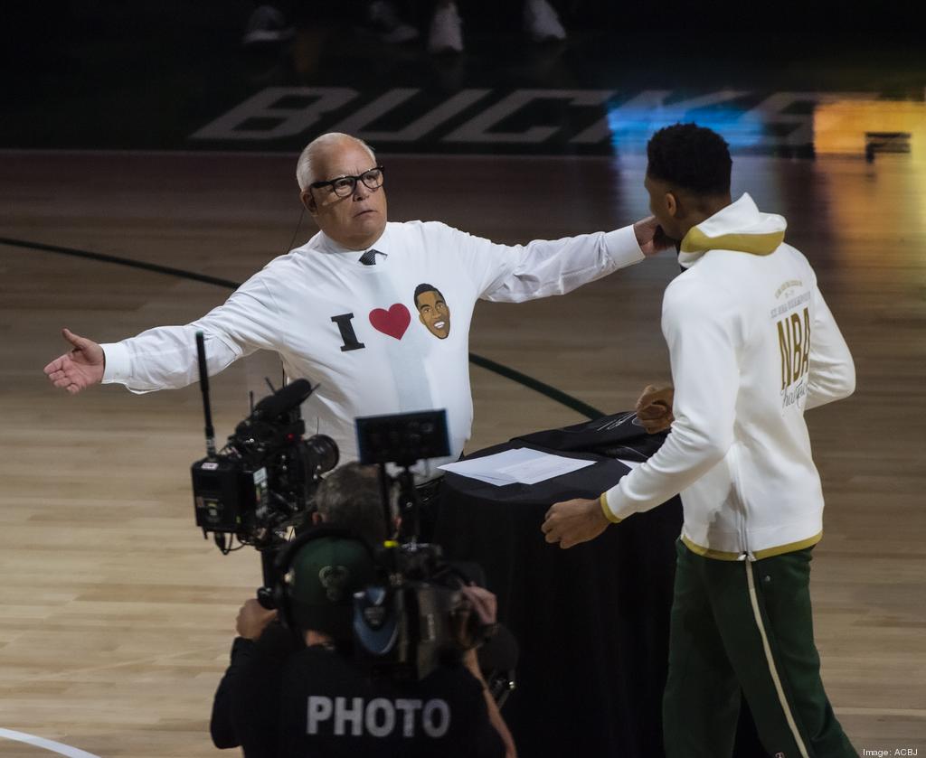 Bucks receive NBA championship rings, which are incredible