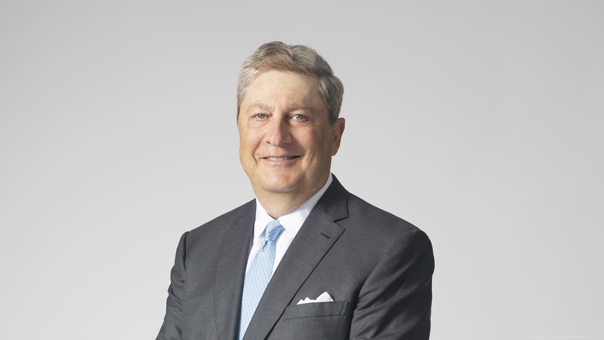 alliancebernstein agrees to purchase CarVal for 750 million