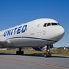 United revamps frequent-flyer program to allow sharing miles