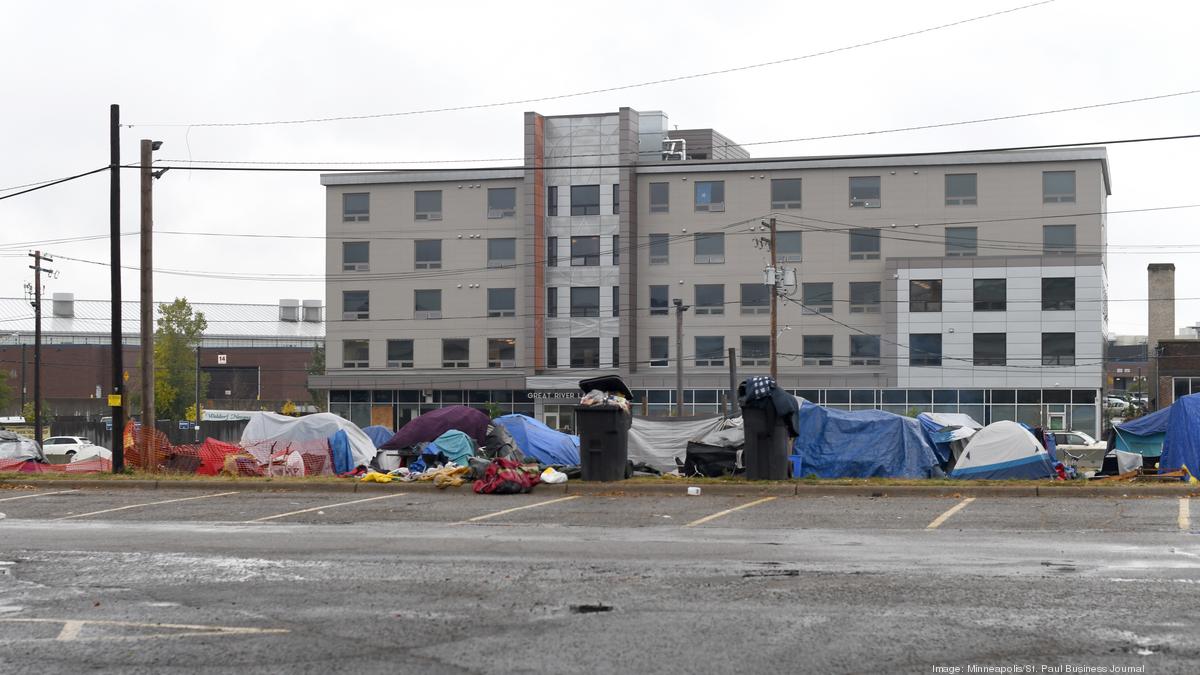 North Loop Homeless Encampment Divides Business Owners Residents   Bestdsc0842*1200xx7454 4198 0 129 