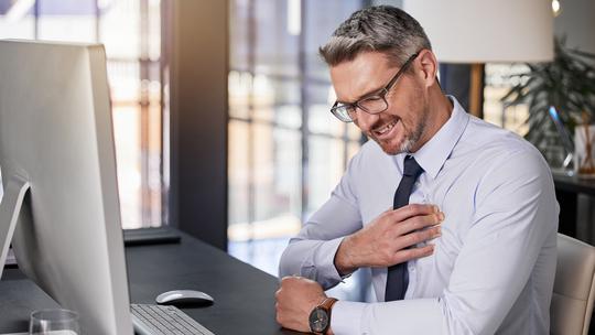 Five AHN physicians discuss innovative treatments for the digestive disease known as GERD (GettyImages-1345505825)