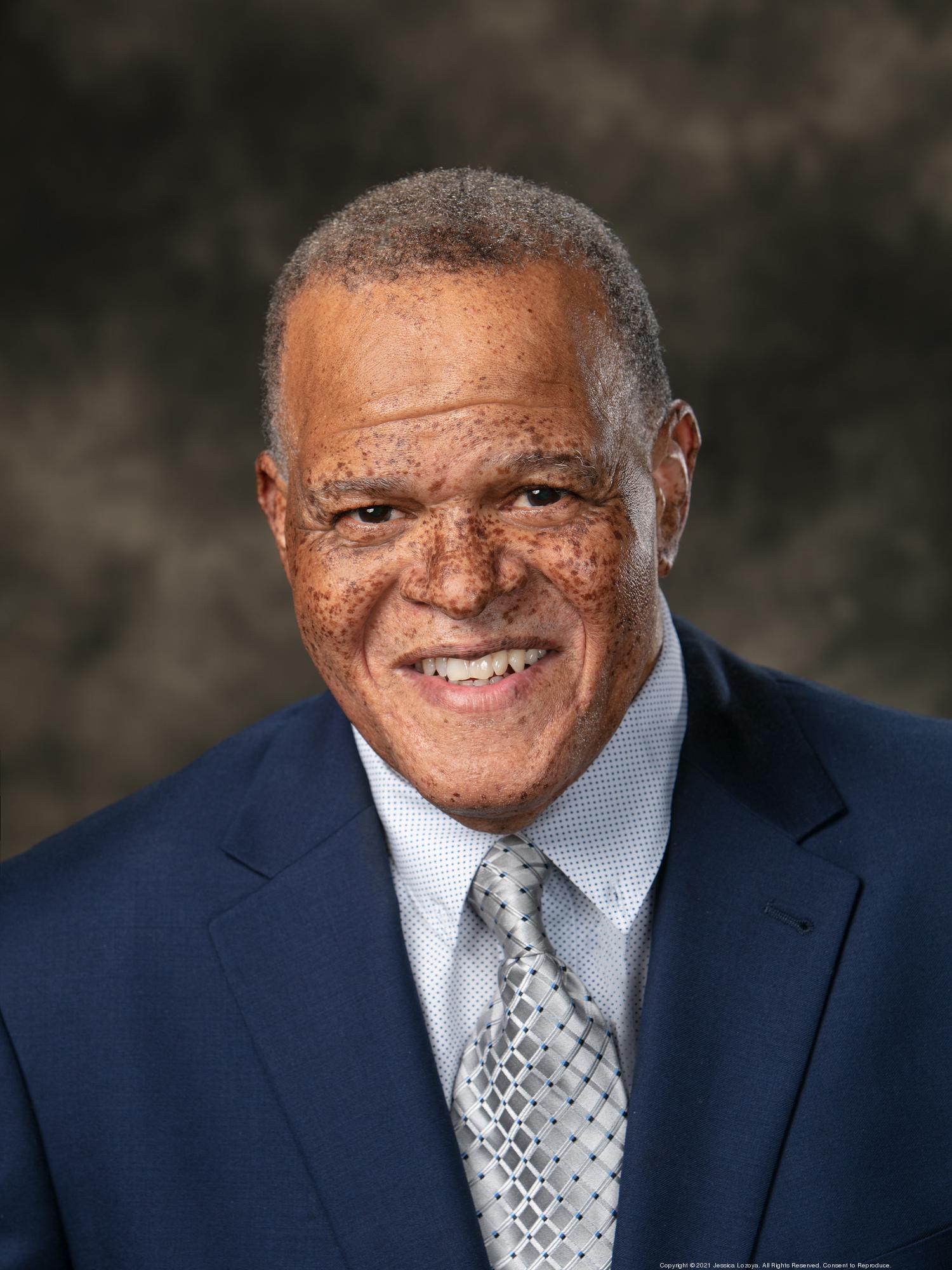 Ronnie Wallace's Instagram, Twitter & Facebook on IDCrawl