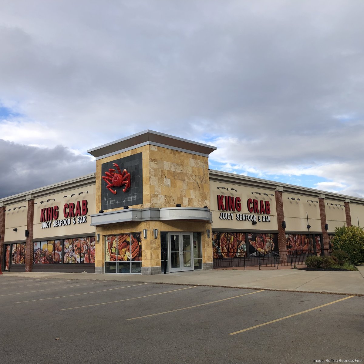 King Crab Juicy Seafood & Bar is opening at a former TGI Friday's