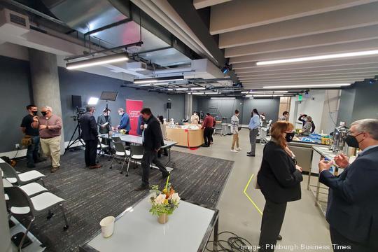 Carnegie Mellon University celebrates opening of new AI Maker Space