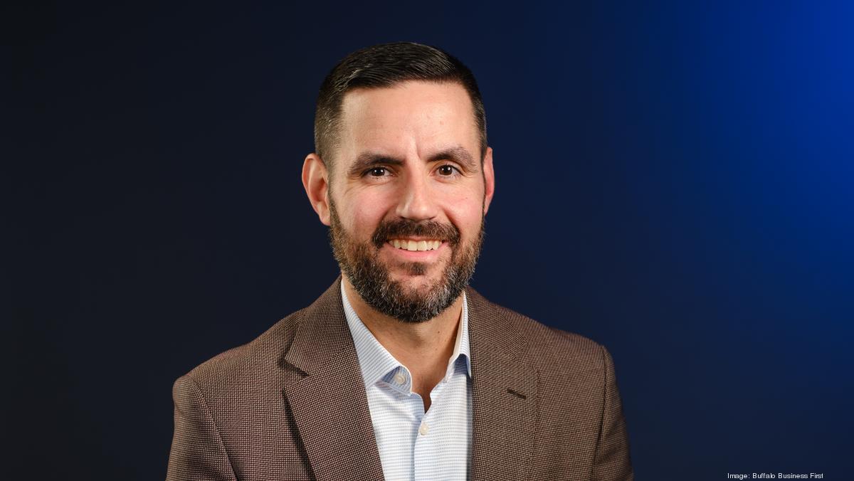 Adam Desmond of Tompkins Bank of Castile named a 2021 Buffalo Business