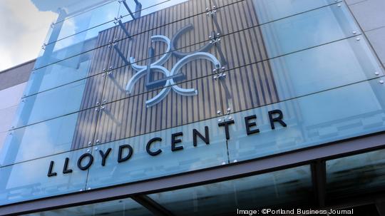 Lloyd Center 2021