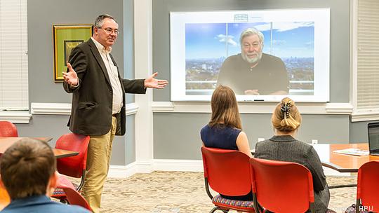 HPU Students with Steve Wozniak 2