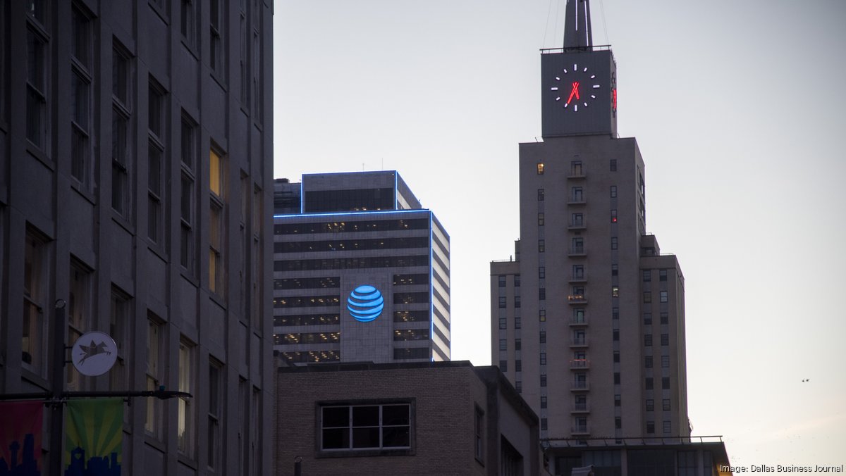AT&T employees, downtown Dallas businesses react to HQ move - Dallas ...