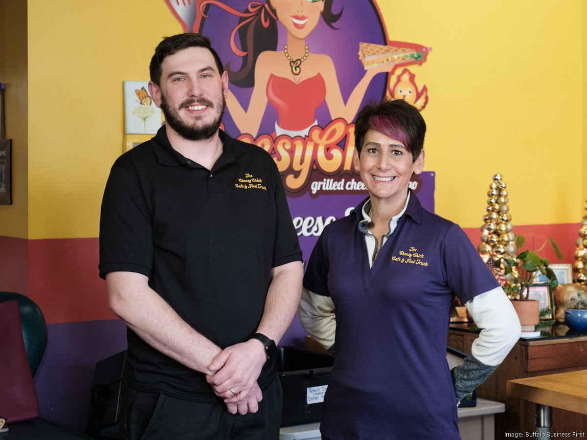 だいずさん専用　チーキー CHEEKY GOLDY&PIN 名古屋三越 Cheesy Chick expansion in Williamsville makes room for food trucks