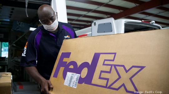 FedEx oversized box @ Kevin Goolsby Photography | FedEx Corp.