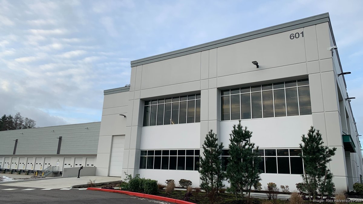Amazon gives Renton warehouse lease to food service company Puget
