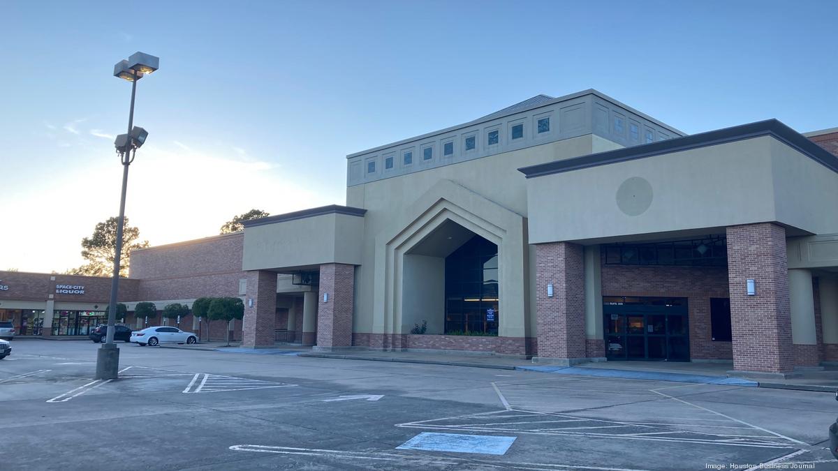 Partners Capital acquires formerly Randallsanchored retail center in